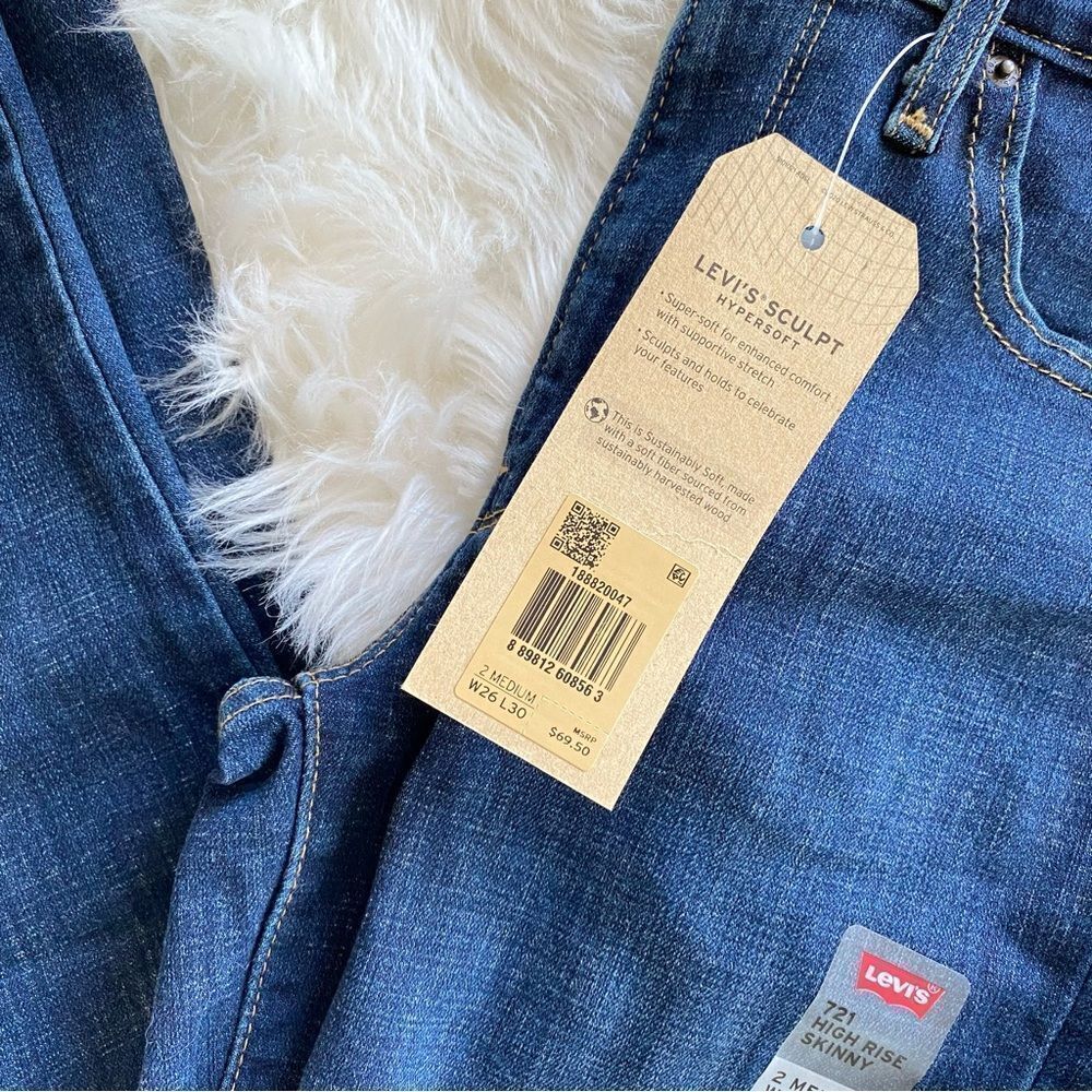 Levi’s 721 High Rise Skinny Denim Jeans - Picture 5 of 5